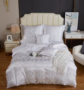 Bedding set 160 x 200 5 pcs Satin Embroidered AT003