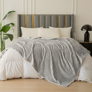 Koc 160 x 200 Mikrofibra Tłoczona Cristian 03