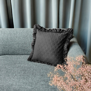 Poszewka 45 x 45 Pikowana Z Falbaną Celia 02