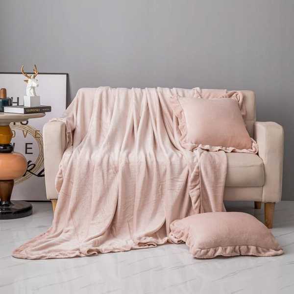 Koc 200 x 220 Mikrofibra Falbanka Ruffly Pudrowy