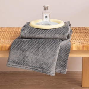 150 x 200 Plush Microfiber Willy Graphite Blanket
