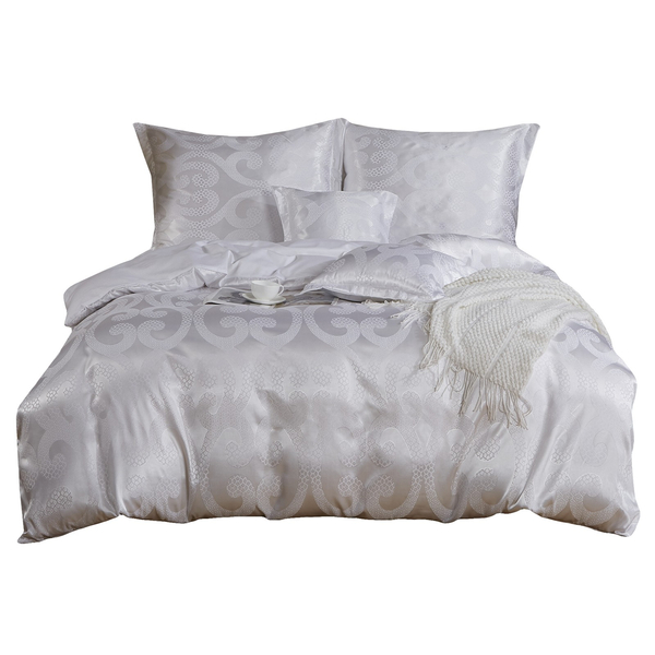 Bedding set 160 x 200 5 pcs Satin Embroidered AT003