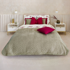 Burgundy Elegance Inspiration No. 1