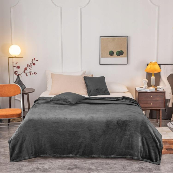130 x 170 Microfiber Solo Blanket Black