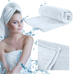 Tango towel 30 x 50 400 g/m2 01 White