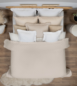 Narzuta 170 x 210 Pikowana Z Falbaną Celia 03