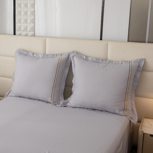 Pościel 200 x 220 3cz Gładka Z Haftem Lumera 05