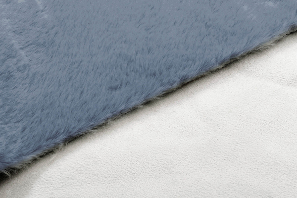 Rug 40 x 60 Soft Plush Fur Rabbit 108