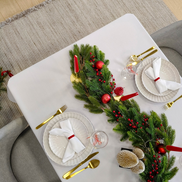 Obrus 140x220 Plamoodporny Surbo Biel