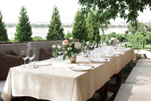 Tablecloth 100x300 Stainproof Classic Elegant Cream