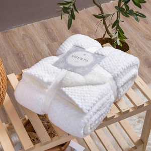 Koc 150 x 200 Mikrofibra Baranek Sherpa Biały