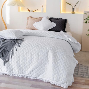 Bedspread 140 x 200 Quilted Double Sided Ruffy White