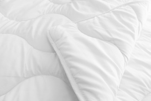 Quilt 135 x 200 Quilted All Year White Elias