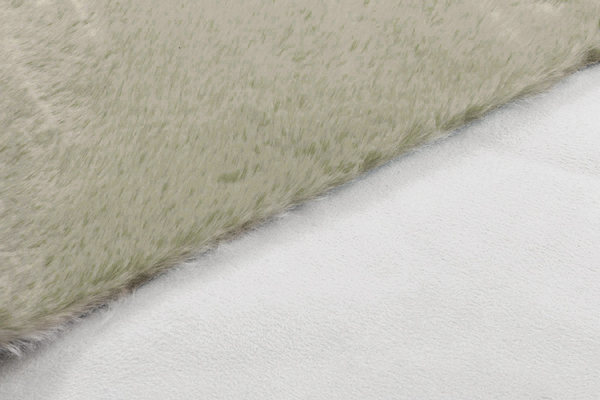 Rug 40 x 60 Soft Plush Fur Rabbit 109