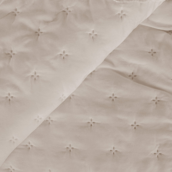 Narzuta 70 x 160 Pikowana Z Falbaną Celia 03