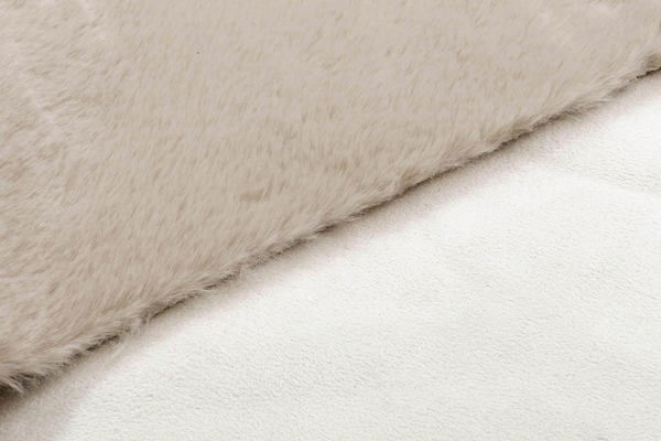 Rug 40 x 60 Soft Plush Fur Rabbit 104