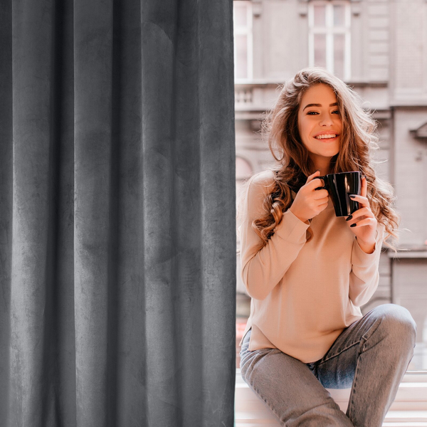 Zasłona Dekoracyjna D91 Rosa Na Taśma 140 x 270 Grafit