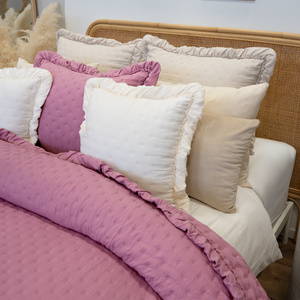 Narzuta 200 x 220 Pikowana Z Falbaną Celia 06