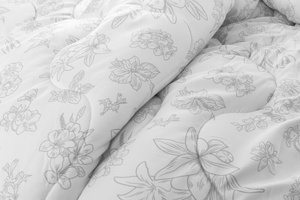 Quilt 160 x 200 Anti-allergenic Year-round Lily