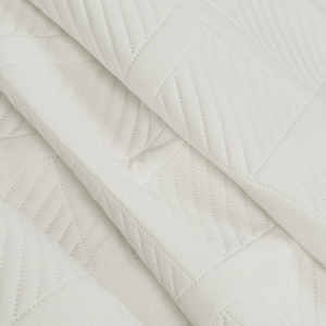 Quilt 170 x 210 Design Quilted Alara5 Cream