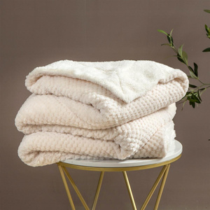 Blanket 150 x 200 Microfiber Lamb Sherpa Cream