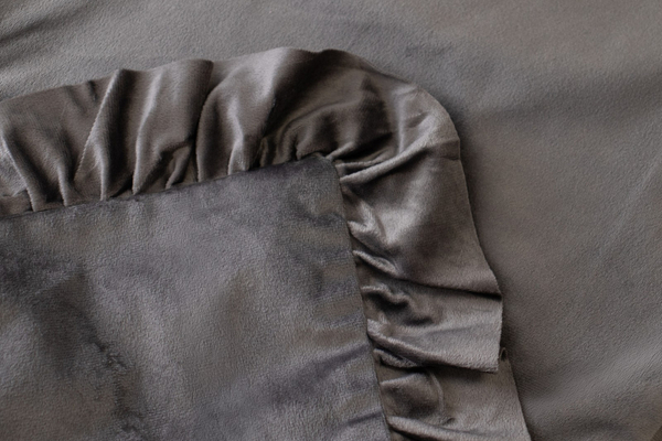 Bieżnik 40 x 180 Dekoracyjny z Falbankami Ligia 06