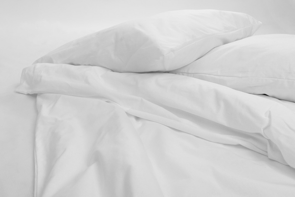 Cotton Bedding 220 x 200 3pc Hotel Bookmark Axel