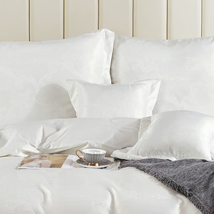 Bedding 220 x 200 5-piece Satin Embroidered AT011