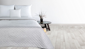 70 x 160 Quilted Velvet Bedspread Luiz5 J.Silver