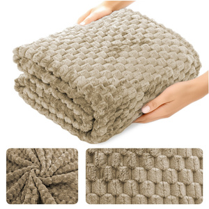Blanket 200 x 220 Microfiber Embossed Plush Ala 3D Stripes 02