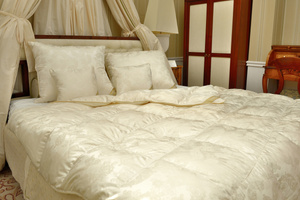 Light Notte Dolce Summer Quilt 200x200