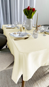 Tablecloth 150x250 Stainproof Classic Savio Cream