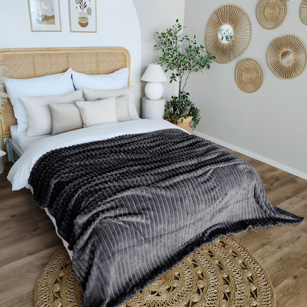 Blanket 200 x 220 Microfiber Stamped Stripes Nuvio 03