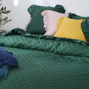Bedspread 140 x 200 Quilted Double-sided Ruffy Butel