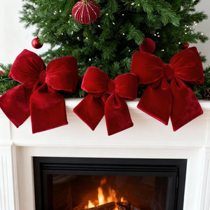 20 x 20 Christmas Velour Holly Bow 01 Card