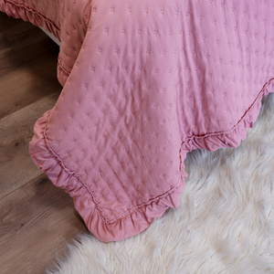 Narzuta 220 x 240 Pikowana Z Falbaną Celia 06