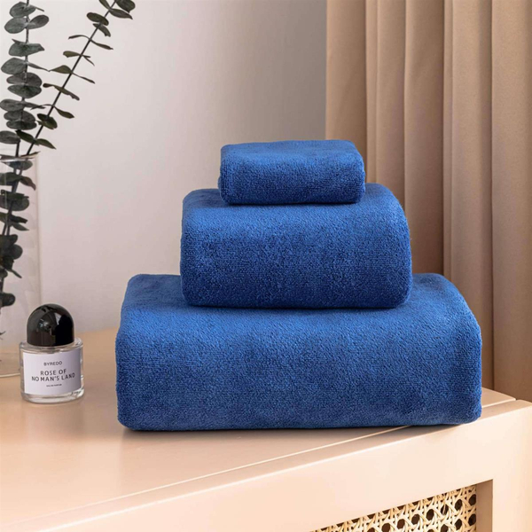 Towel 50 x 90 Microfiber Active 380g/m2 Pomegranate