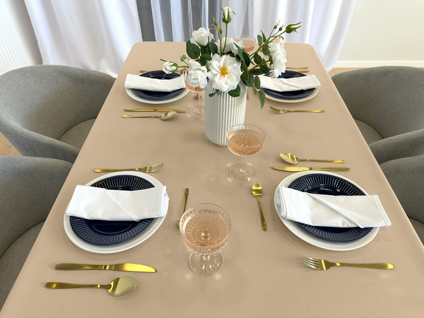 Obrus 150x350 Plamoodporny Surbo Beż