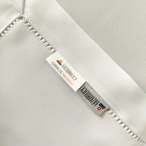 Obrus 150 x 350 Plamoodporny z Mereżką Hanah 001