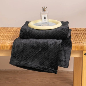 150 x 200 Plush Microfiber Willy Black Blanket