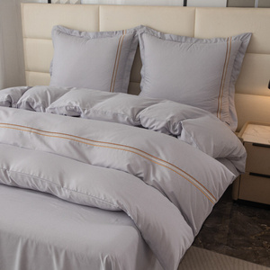 Pościel 200 x 220 3cz Gładka Z Haftem Lumera 05