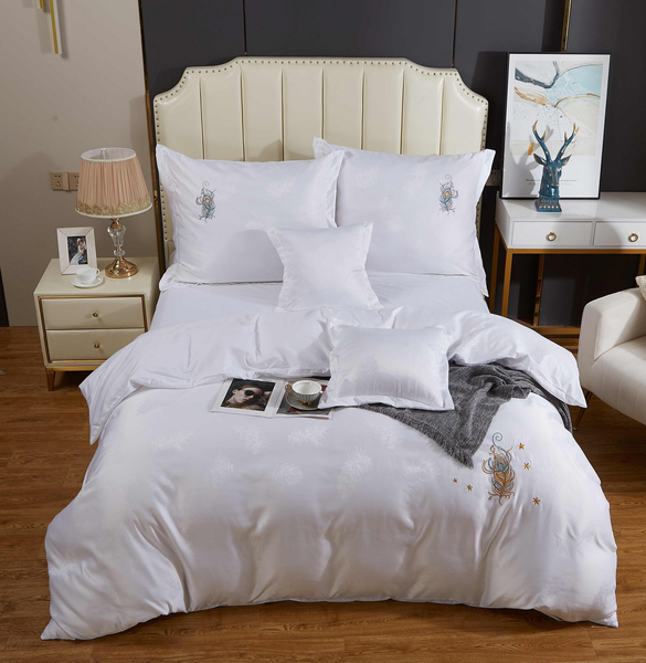 Pościel 160 x 200 5cz Atłasowa Haftowana AT010