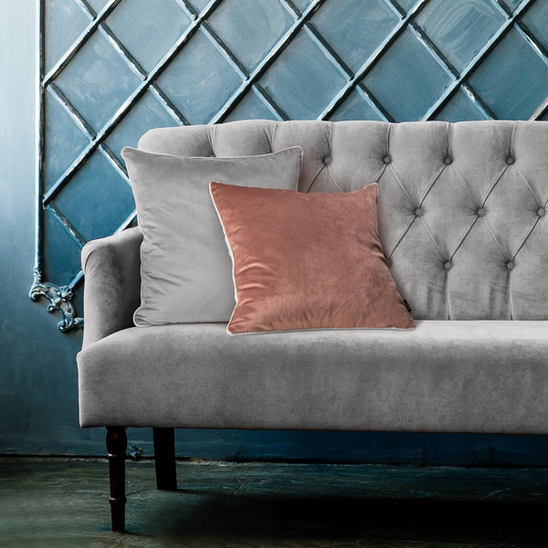 Poszewka 45 x 45 Dekoracyjna Velvet 57J Sreb