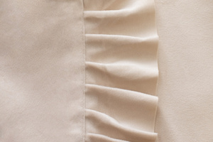 Table Runner 40 x 160 Decorative with Ruffles Ligia 02