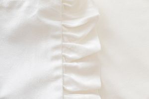 Table Runner 40 x 160 Decorative with Ruffles Ligia 01