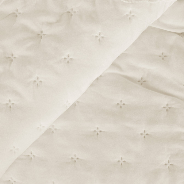 Narzuta 220 x 240 Pikowana Z Falbaną Celia 04