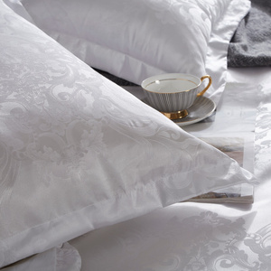 Bedding set 160 x 200 5 pieces Satin Embroidered AT006
