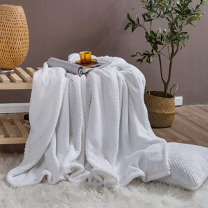 Blanket 70 x 150 Microfiber Jacquard Monte White