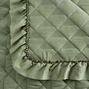Quilt 200 x 220 Pleated Ruffle Vanesa Light Green