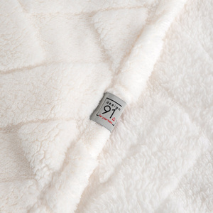 150 x 200 Plush Blanket Herringbone Caro Cream